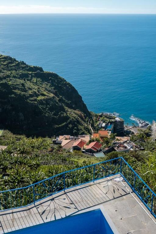 Guestready - A Marvellous Stay In Calheta 칼례타 외부 사진